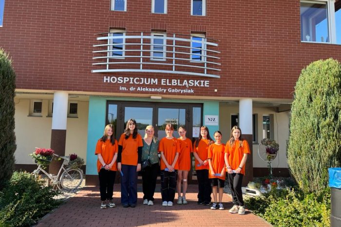 Wizyta Szkolnego Klubu Wolontariusza w Hospicjum w Elblągu