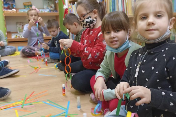 Grudniowe zajęcia w bibliotece